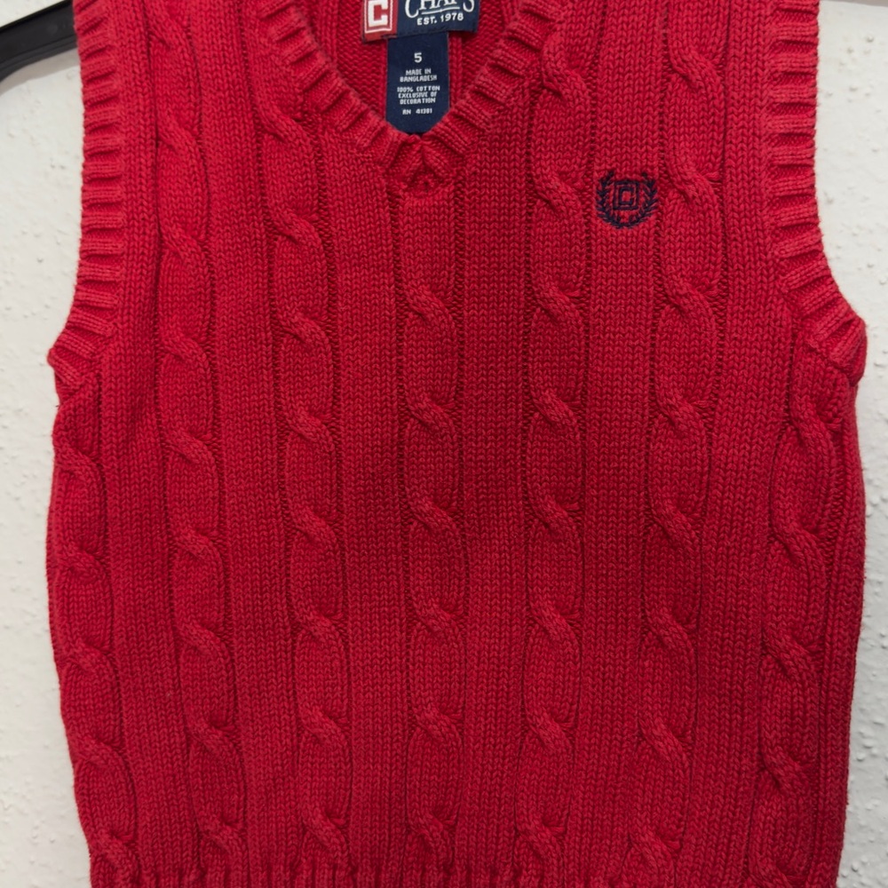Chaps Red Cable-Knit V-Neck Sweater Vest with Embroidered Crest